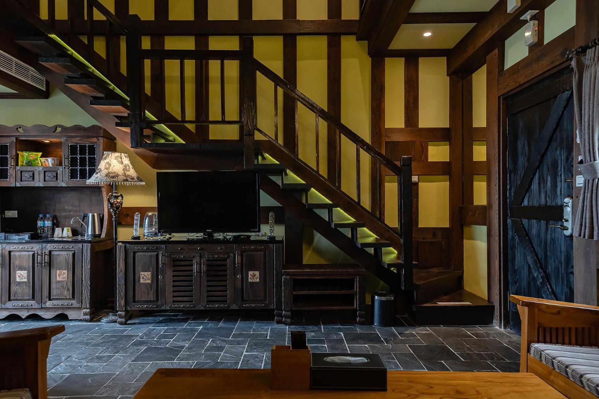 Tudor Dynasty Homestay Shoufeng Exterior foto